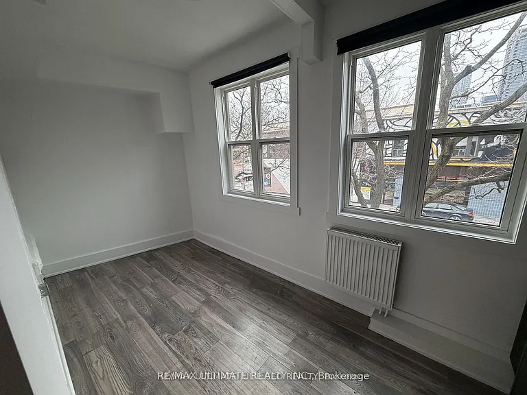 432 Saint Clarens Ave #203 — Photo 5