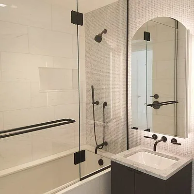 Rented by Chase Global Realty Corp | media 20