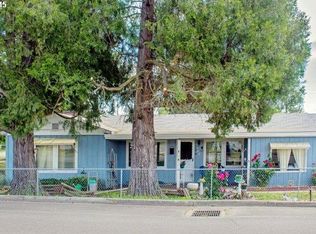 313 NW Civil Bend Ave, Winston, OR 97496