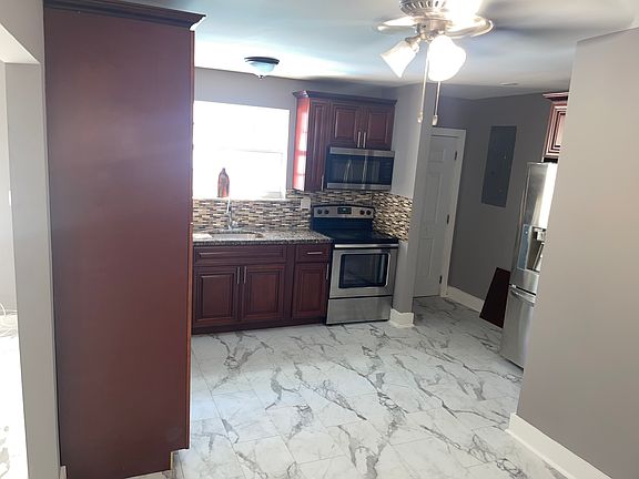 3rd image of 1272 NE 109th St #1272