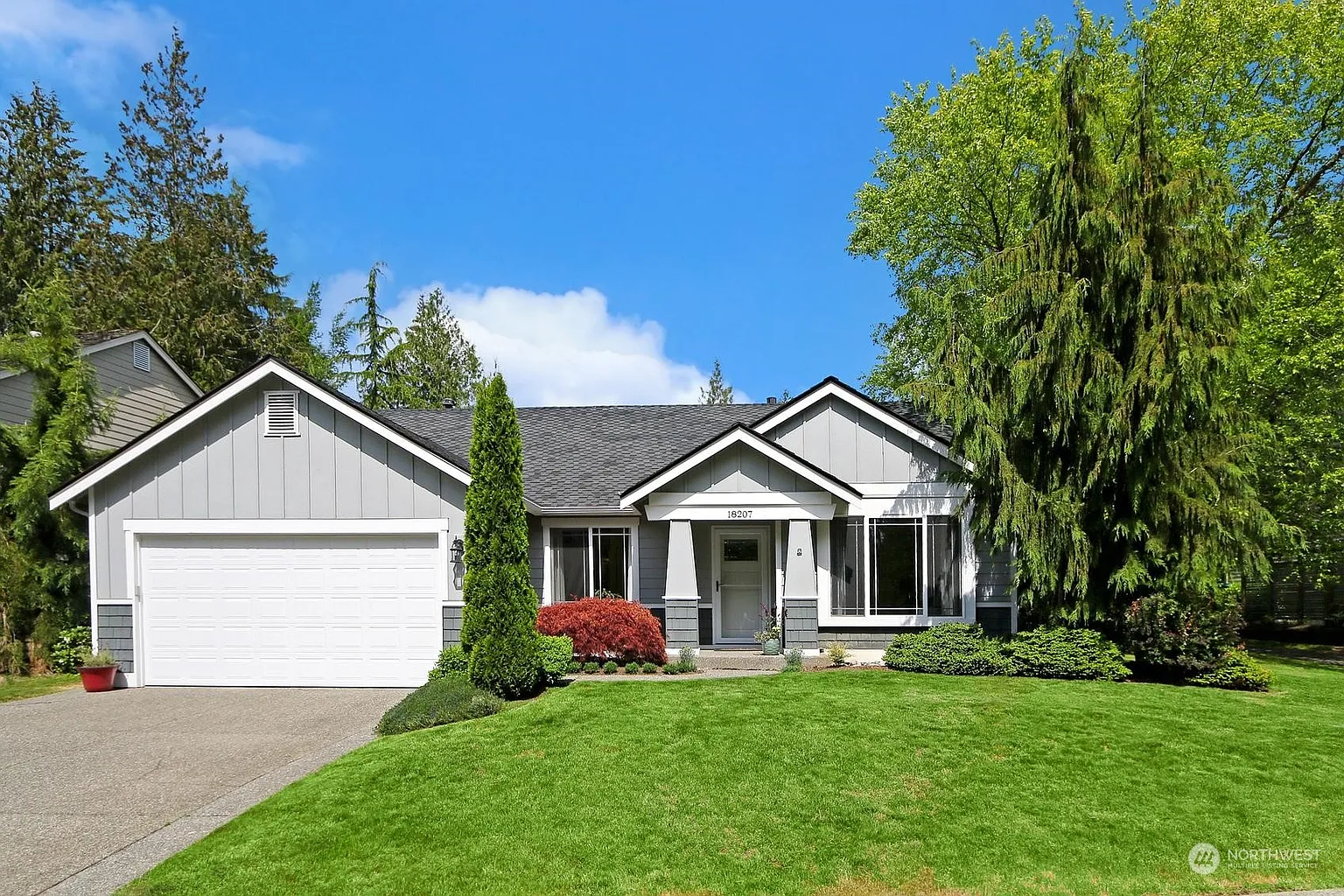 18207 Greywalls Drive photo 1