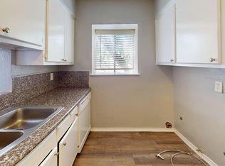 3rd Street Apartment, League City, TX 77573