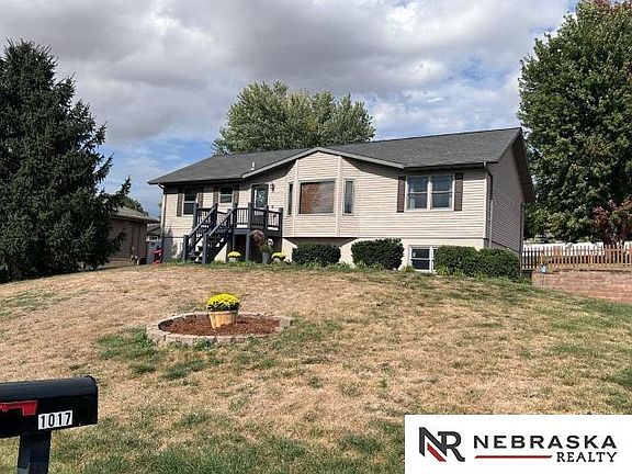 2nd image of 1017 Brock Ln