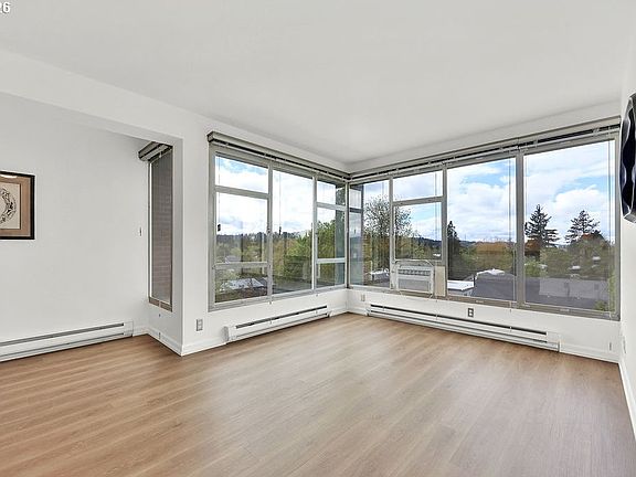 3rd image of 1313 Lincoln St APT 508