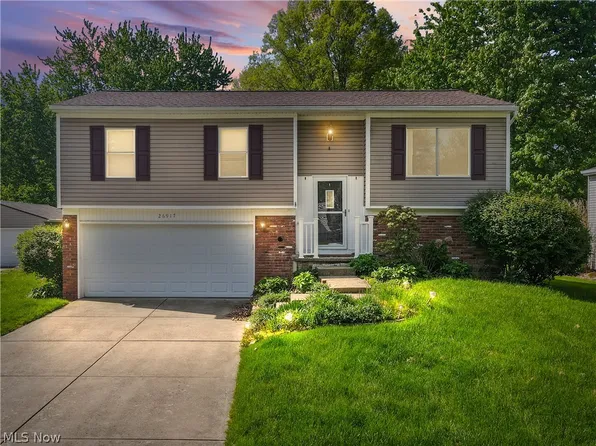 26917 Oxford Park Ln, Olmsted Township, OH 44138