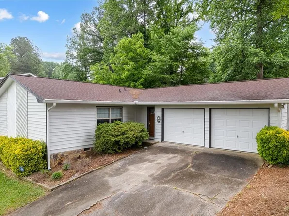 1709 Merry Oak Rd SW, Marietta, GA 30008