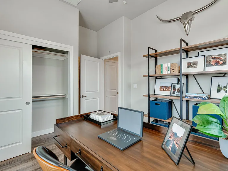 VLux Stoneridge — Photo 89