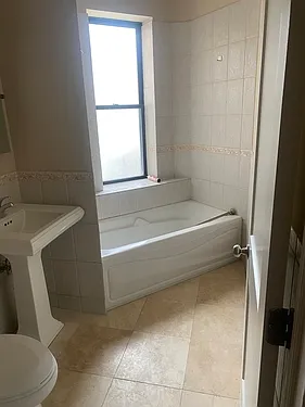 1532 E Marquette Rd #2W — Photo 9