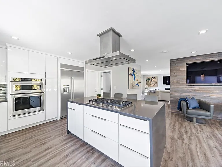 8711 Mossford Dr — Photo 8