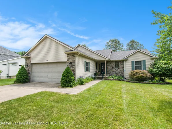5288 Haversham Dr, Haslett, MI 48840