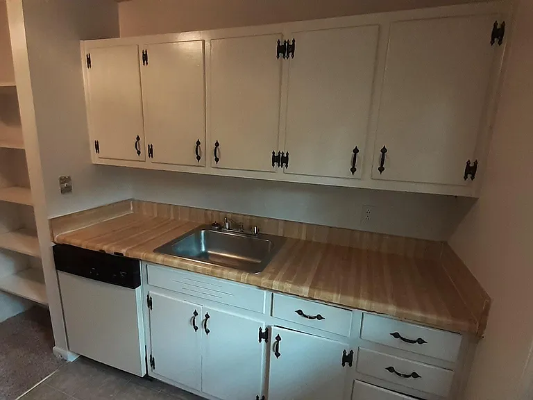 Westhampton Court — Photo 15