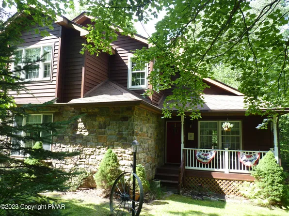 323 Moseywood Rd, Lake Harmony, PA 18624