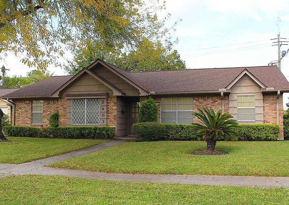 1st image of 2403 Droxford Dr