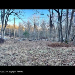 811 Snow Hill Rd, Cresco, PA, 18326