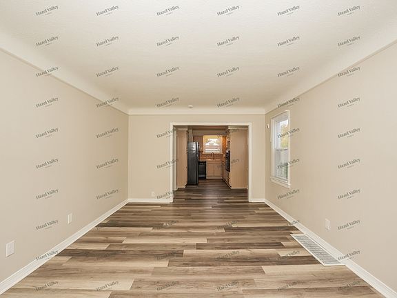 5th image of 13120 Astor Ave