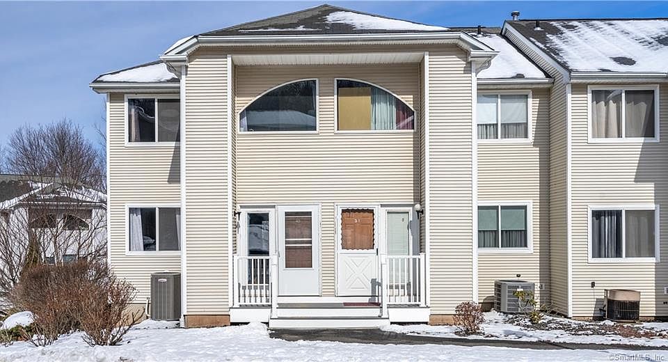 1st image of 80 Country Ln #49A