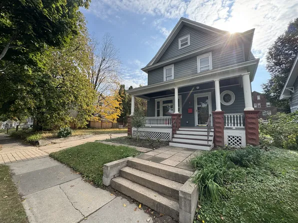 980 6th St E, Saint Paul, MN 55106