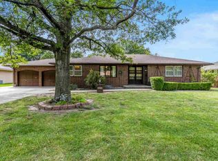 1927 N Siefkin St, Wichita, KS 67208
