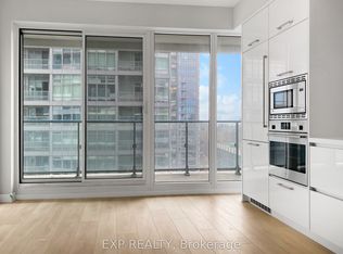 2221 Yonge St #1906-C10, Toronto, ON M4S 0B8