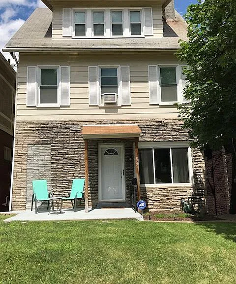 1029 Mirror St — Photo 9