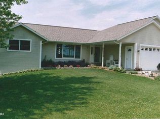 704 N 1st, Pearl City, IL