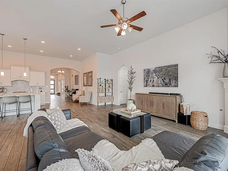 3510 Auburn Creek Cir — Photo 10