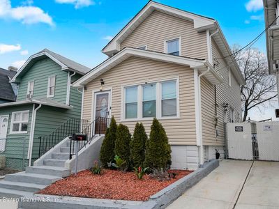 43 Lockman Ave, Staten Island, NY, 10303