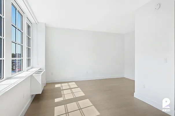 Rented by REZI | media 51