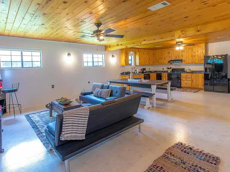 273 Moss Ln — Photo 4