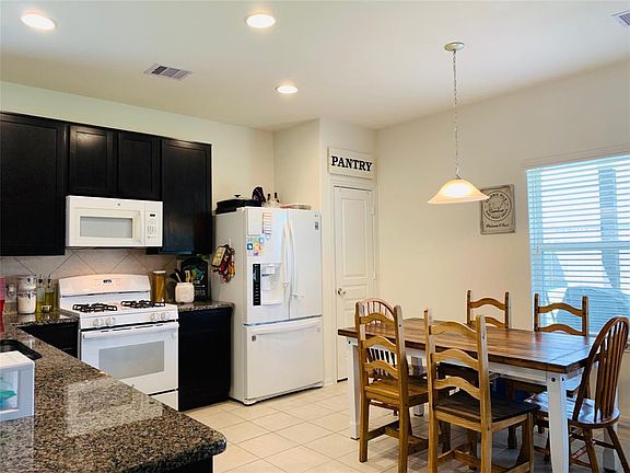 4th image of 2509 Pearl Ct