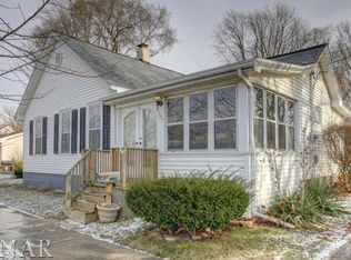 507 Howard St, Bloomington, IL 61701