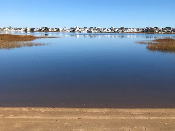 5 Cinder Ave, Newbury, MA 01951