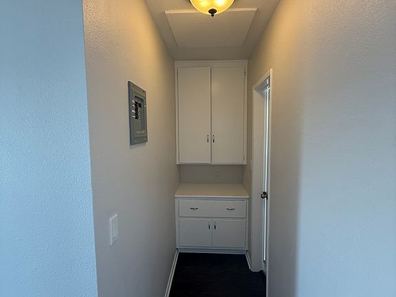 5th image of 4018 Live Oak St #B