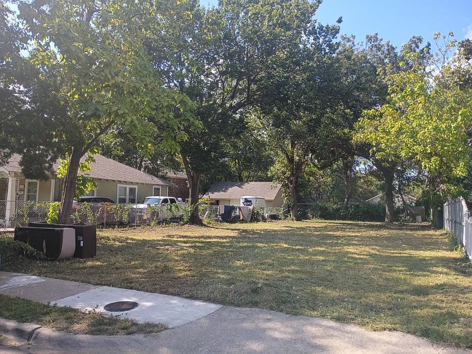 2nd image of 5423 Terry St