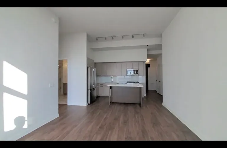 1 N Halsted St — Photo 4