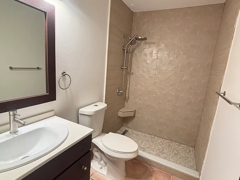 26 Carr La Villa Apts Ave #1225 — Photo 6