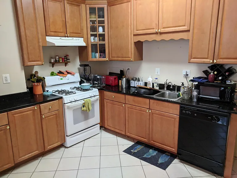 404 Rhode Island Ave NW #A — Photo 8