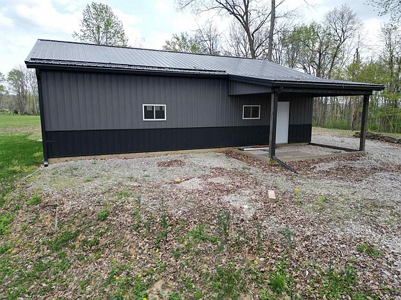 4th image of 9045 E Pine Rd
