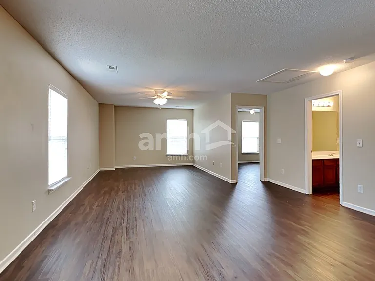 5117 Torrey Ln — Photo 10