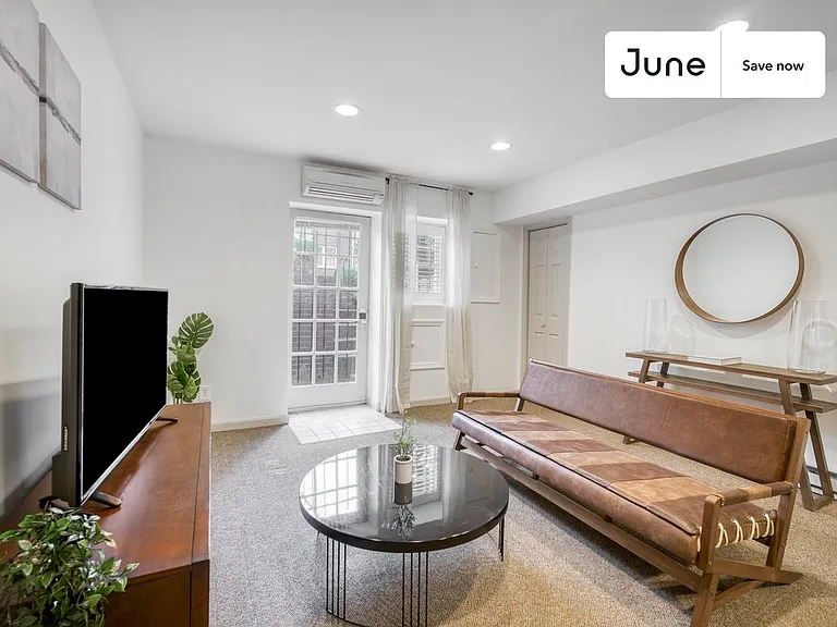 1843 Burke St SE #2 — Photo 2