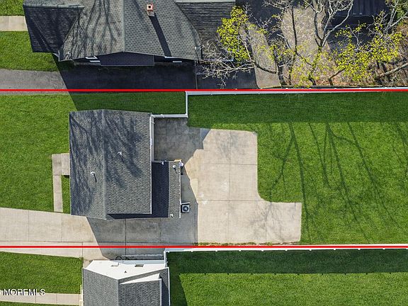 3rd image of 144 Monmouth Road