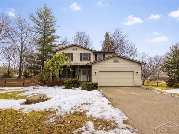 1702 Plymouth St, Midland, MI 48642