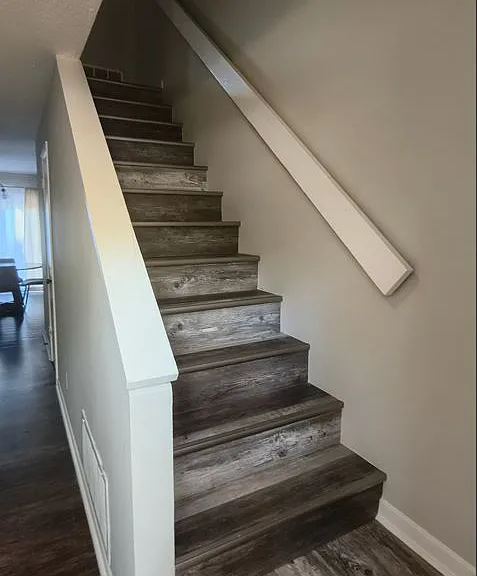 220 Charleston Ave — Photo 7