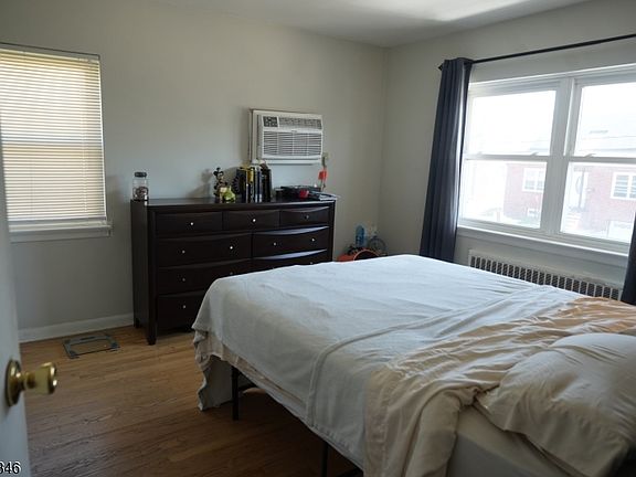 4th image of 59-61 Brighton Avenue #10