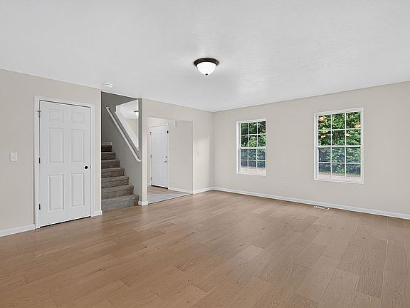 5th image of 3828 N Ryan Woods Cir