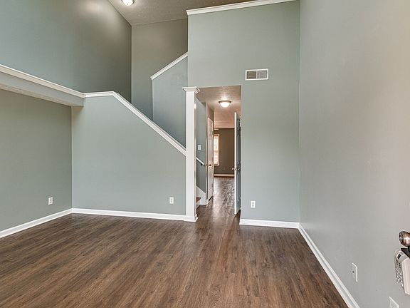 2nd image of 1938 Stoney Meadow Dr