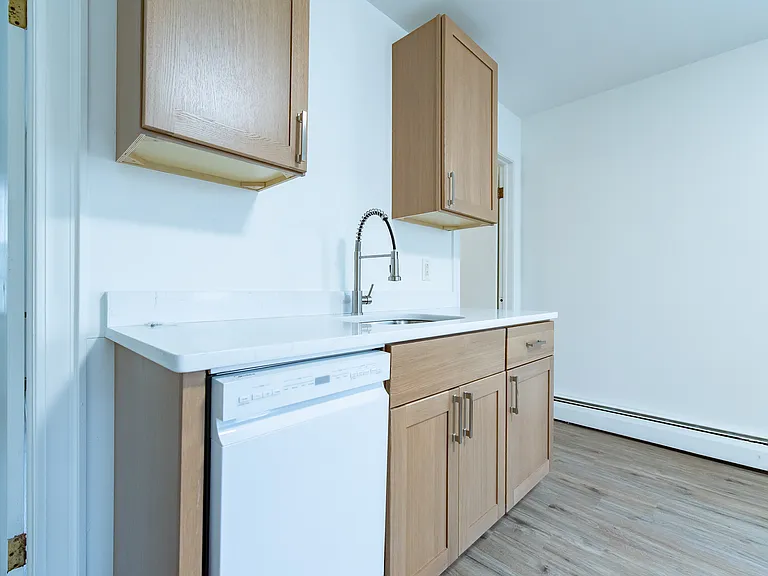 65 Preston St #2 — Photo 2