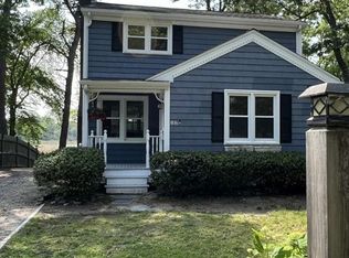 102 Highland Shores Dr, Wareham, MA 02571