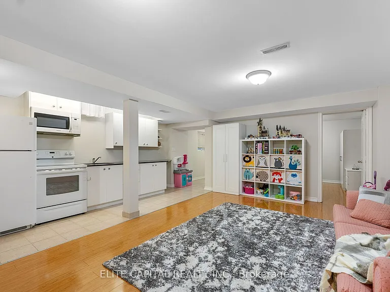 66 Carrier Cres #BASEMENT — Photo 4