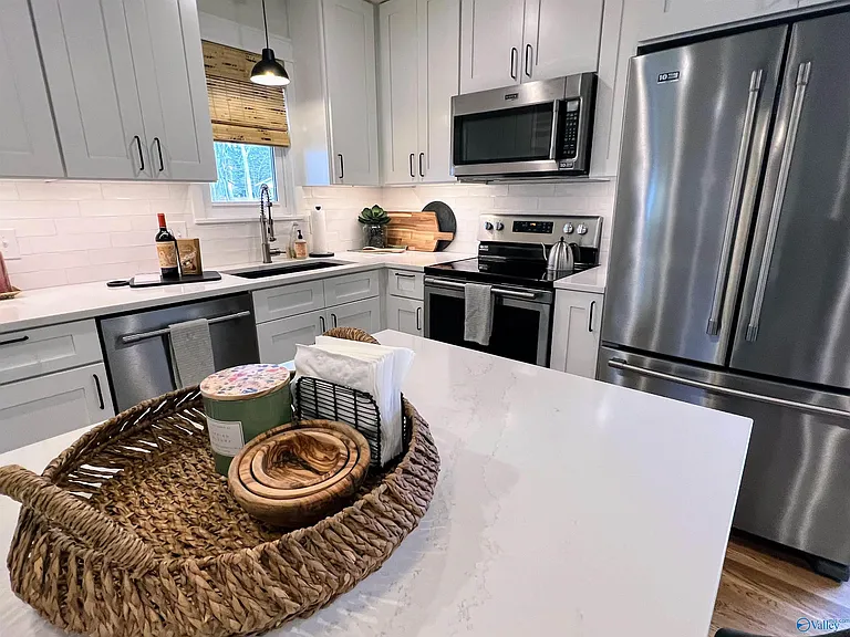 1612 Wellman Ave NE — Photo 8